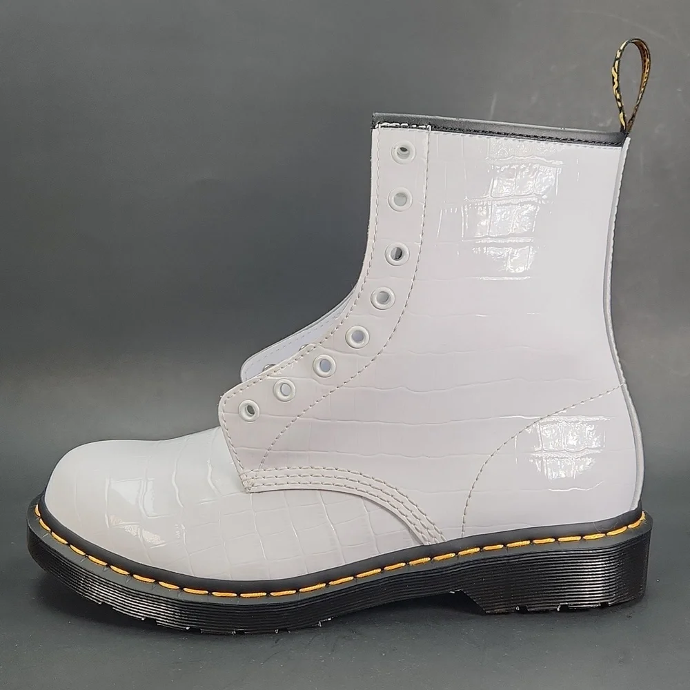 Dr. Martens 1460W Croc White 8 hole boots RARE DISCONTINUED STYLE - Picture 11 of 17
